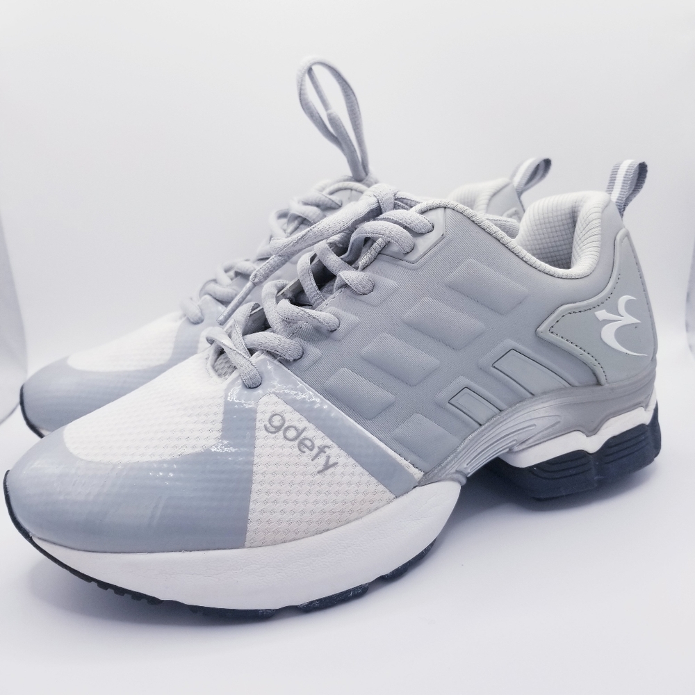 Gdefy by Gravity Defy Comfort Fit Sneakers size 7